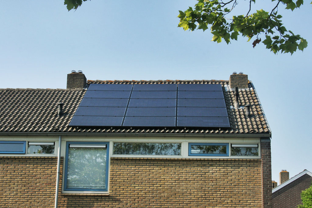 rijtjes woning voorbeeld tussenwoning zonnepanelen